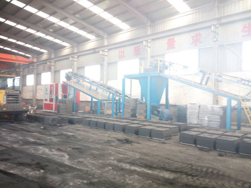 造型機使用現場 造型機使用現場